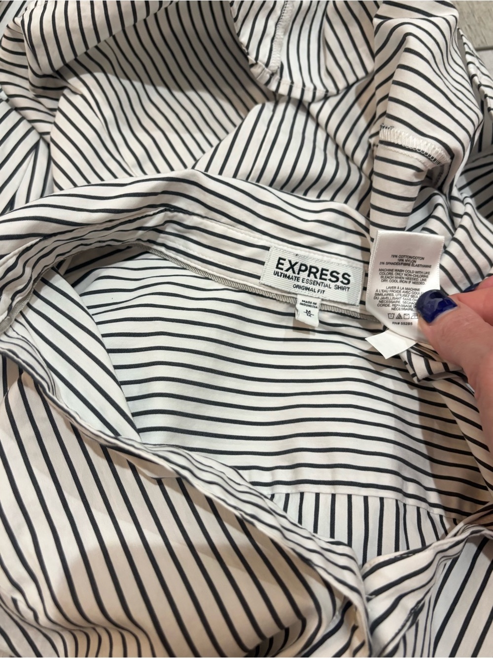 Express women’s White Shirt with Black Pinstripes - Picture 2 of 2